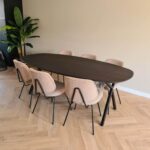 Visgraat Sophia beige eiken PVC vloer van Stile Floors – realistische houtlook voor woonkamer en slaapkamer.