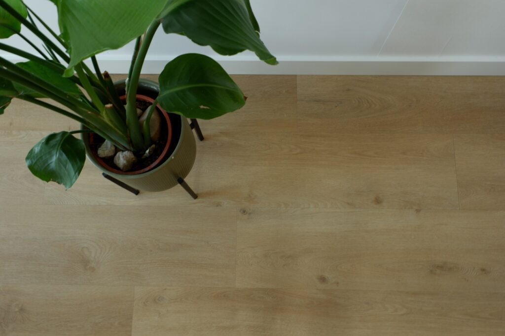 Stroken Vivian warm eiken PVC vloer van Stile Floors – stijlvol en duurzaam van Stile Floors.