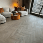 Vivian greige PVC Hongaarse punt