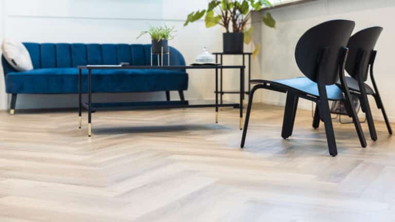 PVC Dryback Vivian beige eiken visgraat