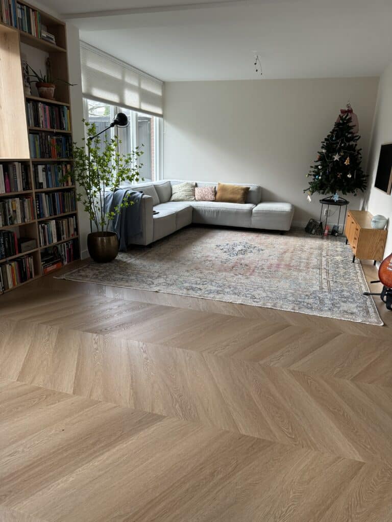 Hongaarse punt Vivian warm bruin eiken