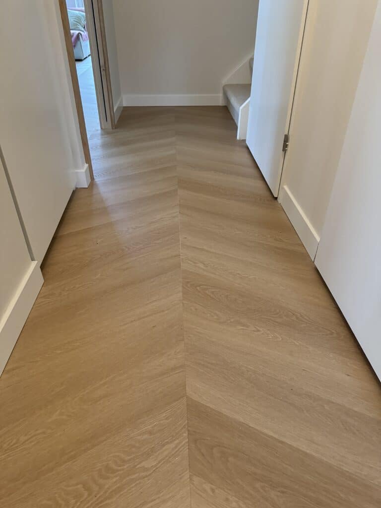 Hongaarse punt Vivian warm bruin eiken