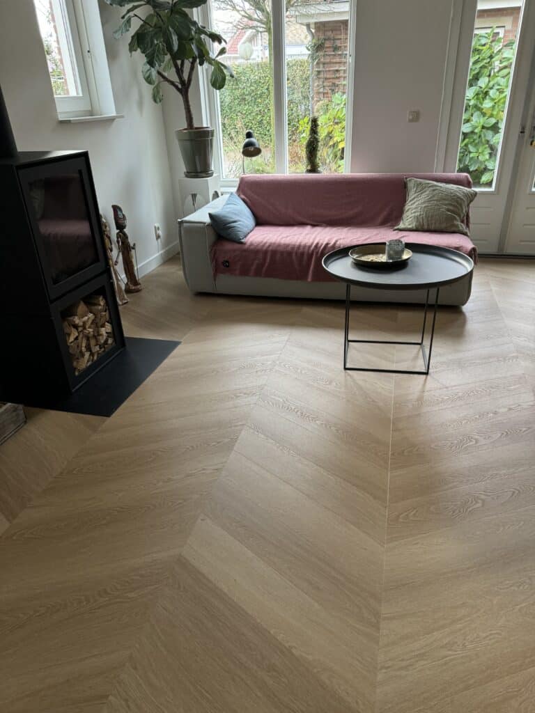 Hongaarse punt Vivian warm bruin eiken