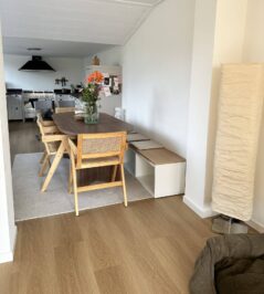 PVC Stroken Vivian warm bruin eiken Evi Evers