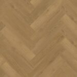 Core donker eiken walvisgraat Visgraat XL PVC vloer van Stile Floors – realistische houtlook voor woonkamer en slaapkamer.
