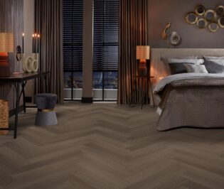 Visgraat Vivian bruin eiken walvisgraat PVC vloer van Stile Floors – stijlvol en duurzaam van Stile Floors.