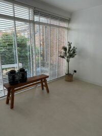 Vloertegel VTwonen basic naturel PVC vloer van Stile Floors – warme houtlook voor huiselijke ruimtes.