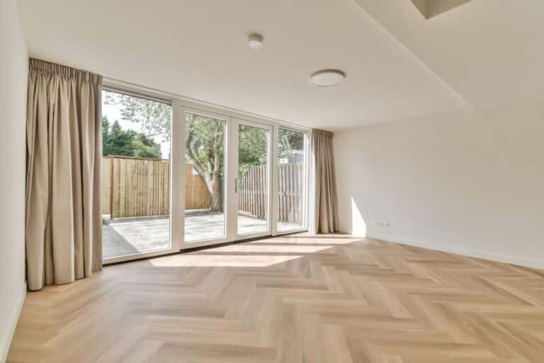 Fusiform Project Amsterdam PVC visgraat walvisgraat Vivian rustiek eiken