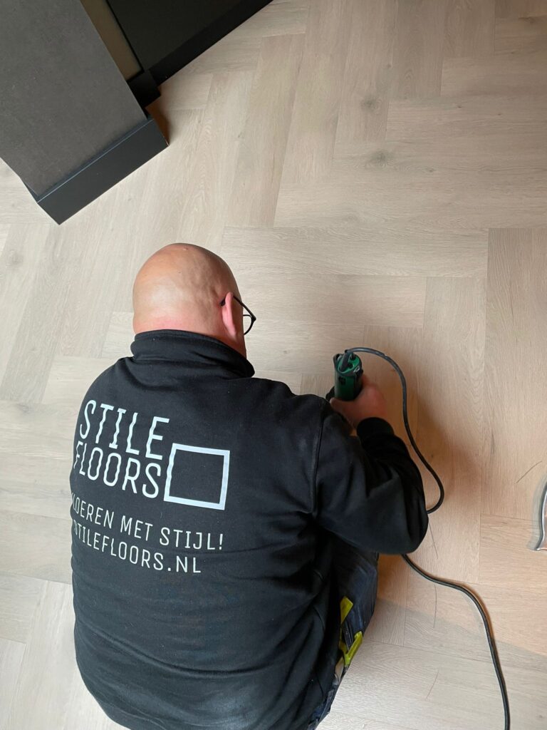 reparatie PVC visgraat