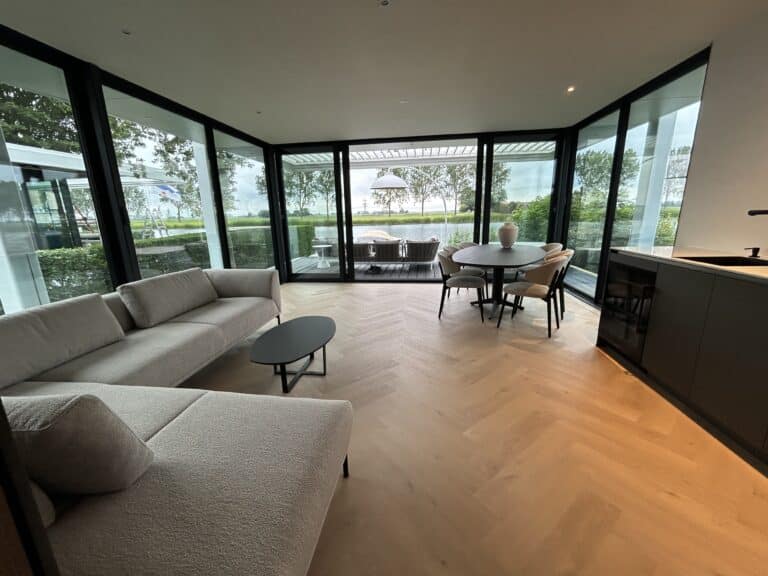 Jaap en Karin Huisman Binnenkijker PVC visgraat