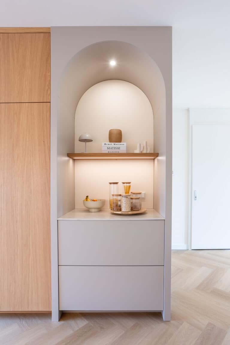 Visgraat Julia naturel eiken PVC vloer van Stile Floors – warme houtlook voor huiselijke ruimtes.