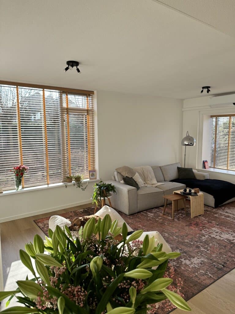 PVC stroken Vivian warm bruin eiken