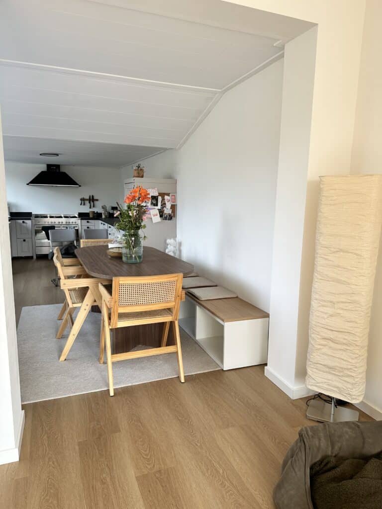 PVC stroken Vivian warm bruin eiken