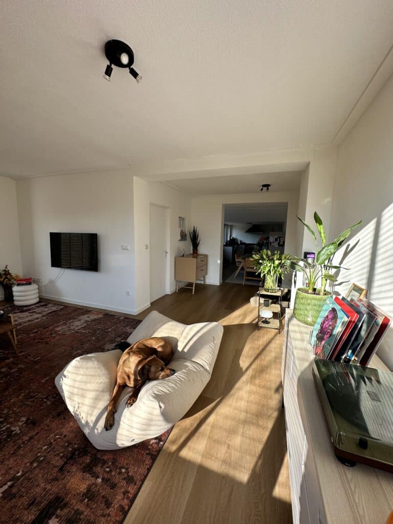 PVC stroken Vivian warm bruin eiken