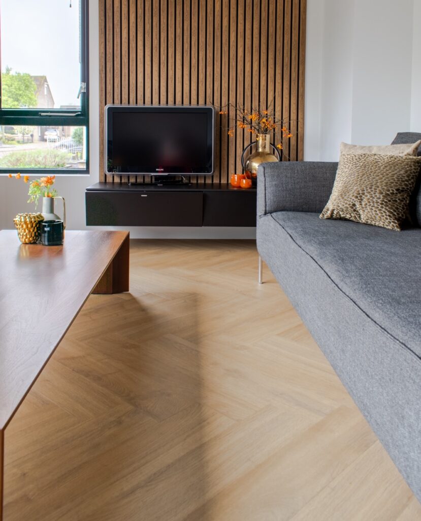 Sophia warm bruin eiken PVC visgraat vloer