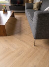 Sophia warm bruin eiken PVC visgraat vloer