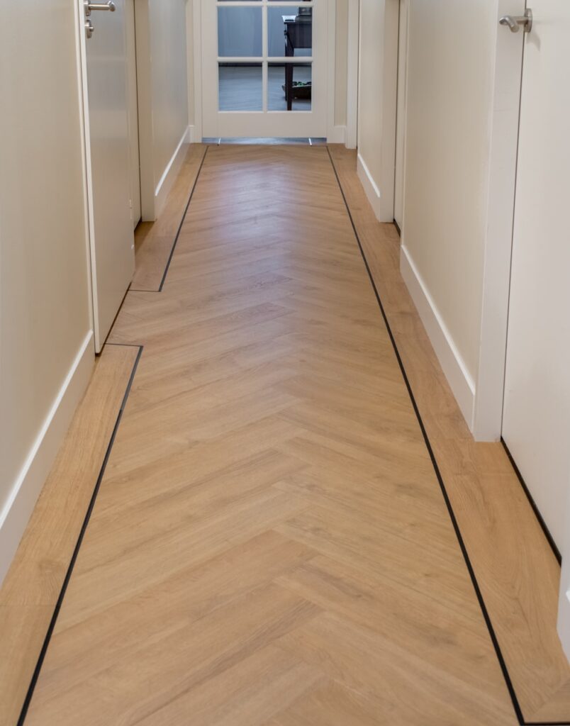 Sophia warm bruin eiken PVC visgraat vloer