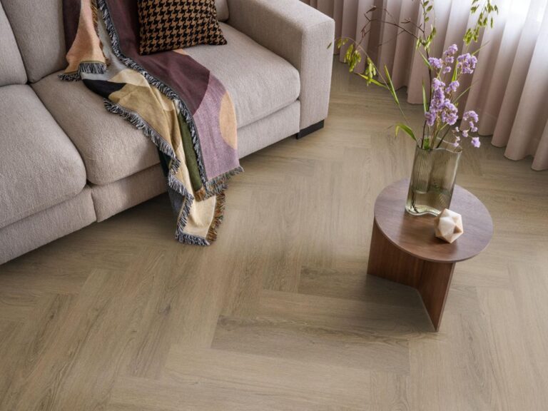 Vivian bruin eiken visgraat pvc vloer